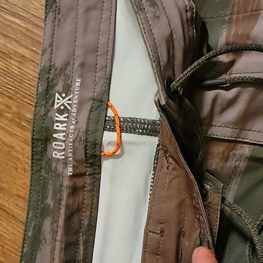 NWT Roark "Layover Trail" Hybrid Shorts Camo Color size 36 - Picture 4 of 8